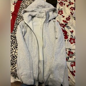 Size 6 lulu lemon sweater great condition worn a few times, no stains or rips